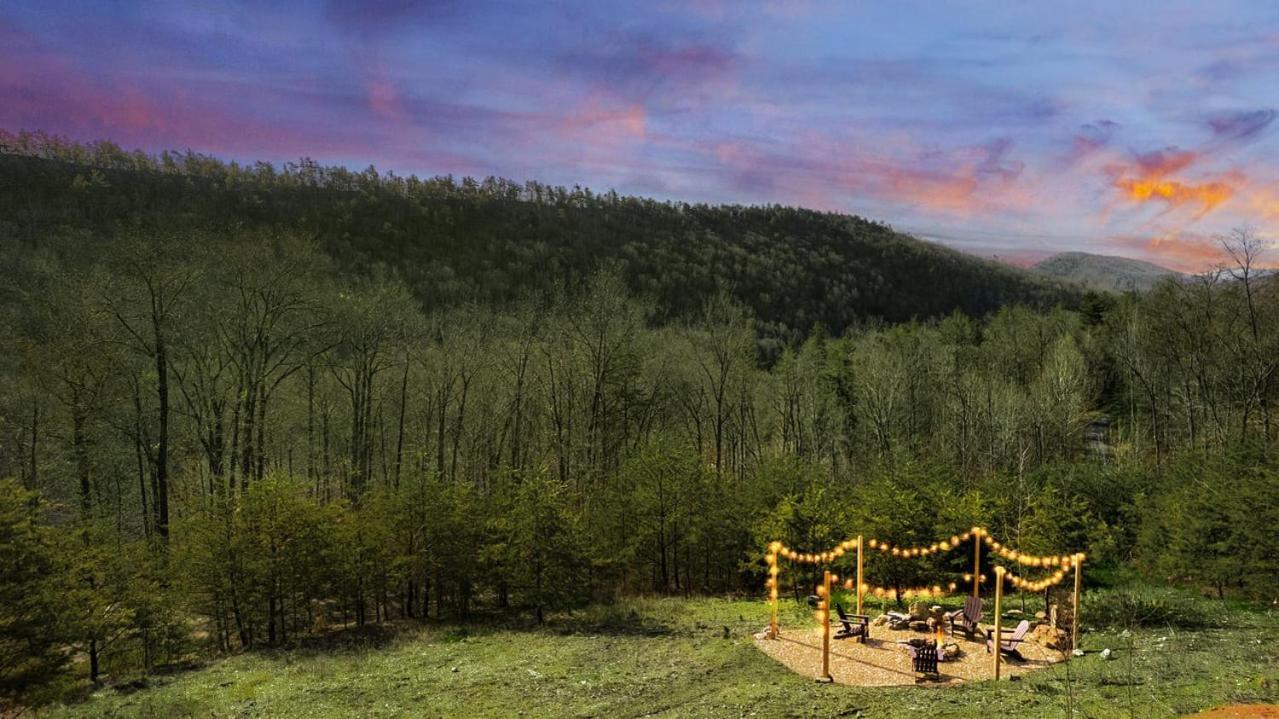 Modern Yurt W River Access, Hot Tub, Wifi & Grill Wardensville ภายนอก รูปภาพ