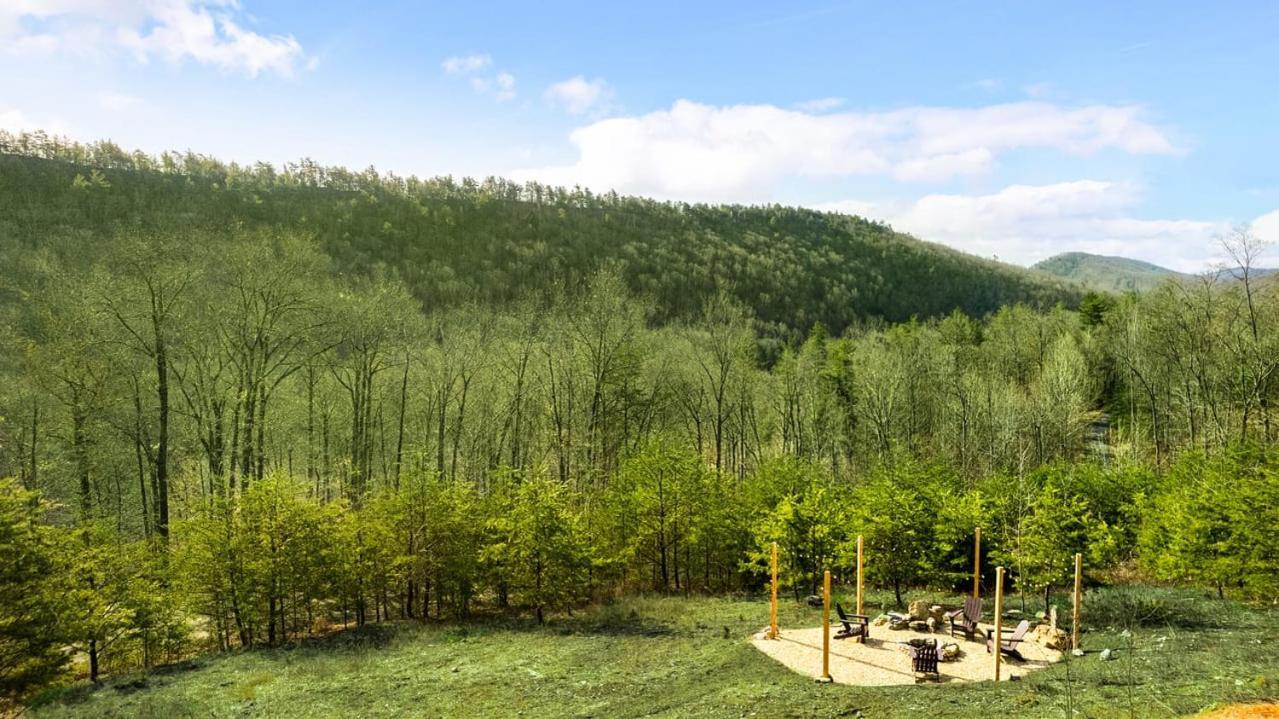 Modern Yurt W River Access, Hot Tub, Wifi & Grill Wardensville ภายนอก รูปภาพ