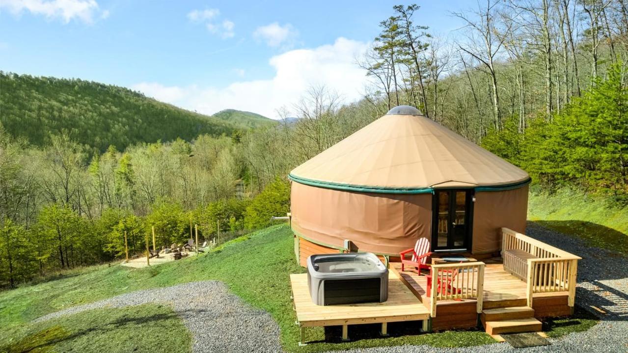 Modern Yurt W River Access, Hot Tub, Wifi & Grill Wardensville ภายนอก รูปภาพ