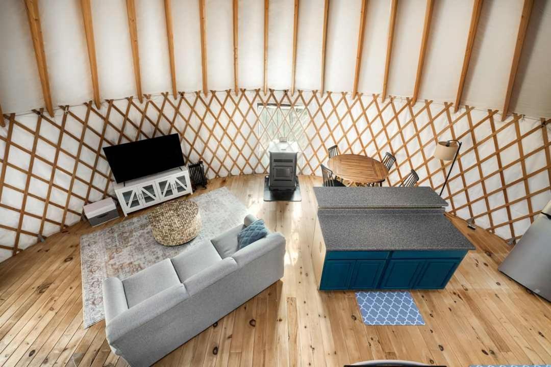 Modern Yurt W River Access, Hot Tub, Wifi & Grill Wardensville ภายนอก รูปภาพ